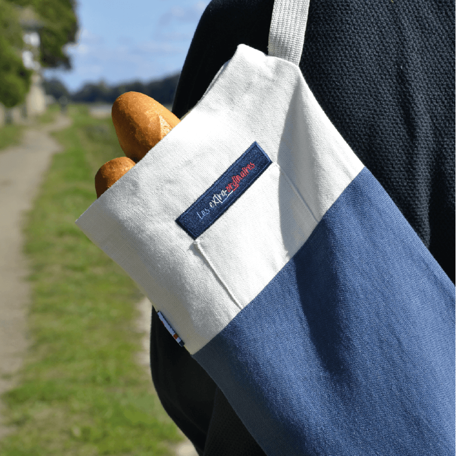 Sac à pain le baroudeur bleu en bords de Loire