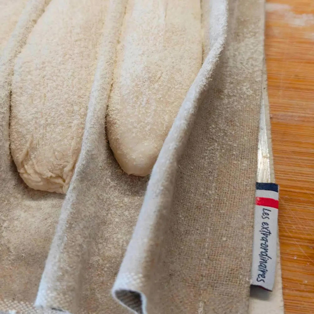 Toile à baguettes en lin avec pâtons, vue zoomée